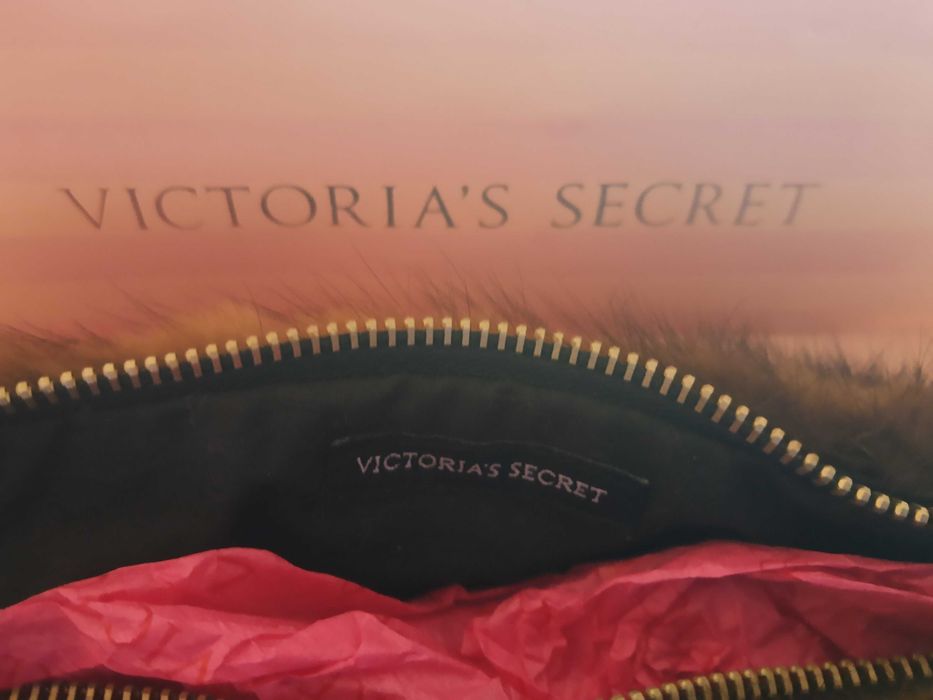 Чанта ,естествен косъм,цяла кожа,фирма Victoria's secret,ДНЕС 150лв,