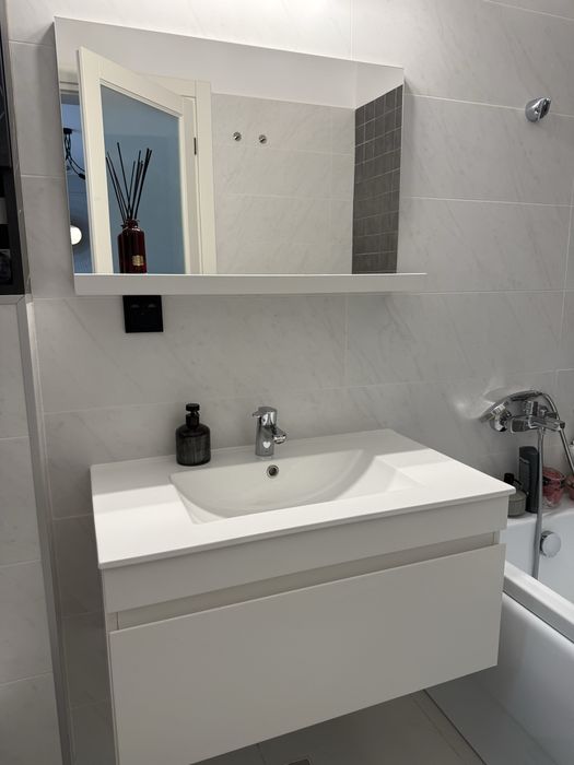 Set mobilier baie suspendat din MDF vopsit