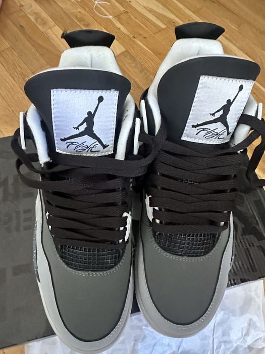 Nike jordan 4 сиво и черно