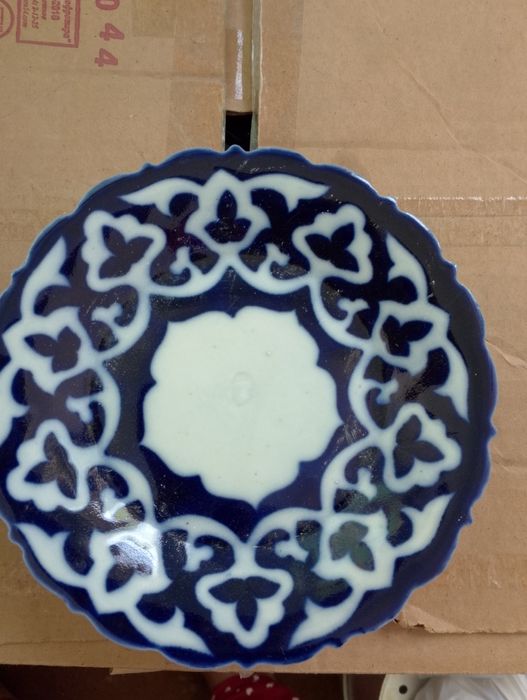 Paxta gulli chinni tarelkalar. Yangi