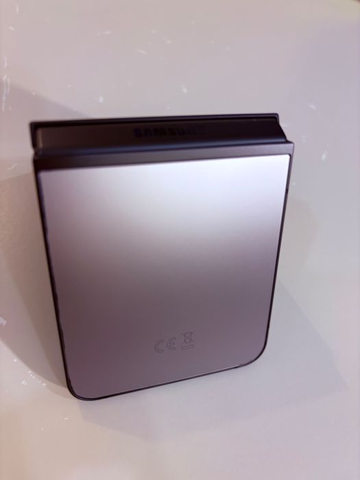 Vand Samsung  Z flip 6