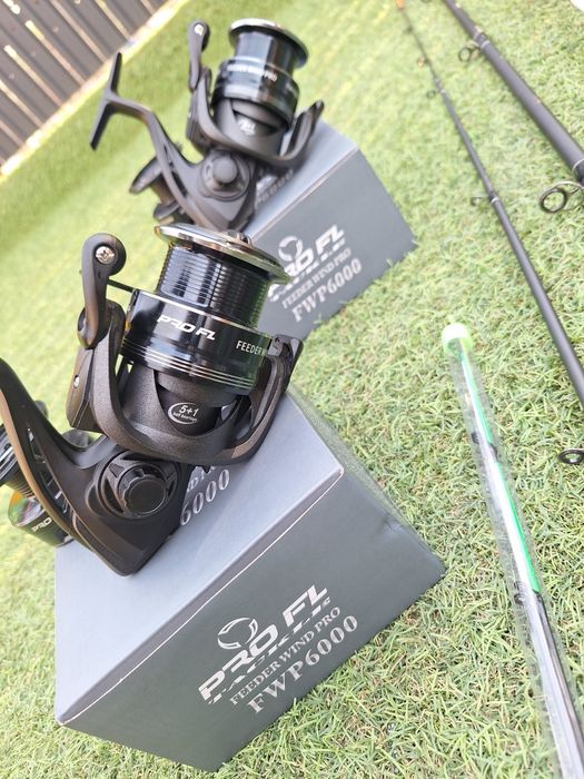 Set 2  Feeder Pro FL ROYAL 3,9m 3+3 varfuri + 2 Feeder Wind Pro FWP 60