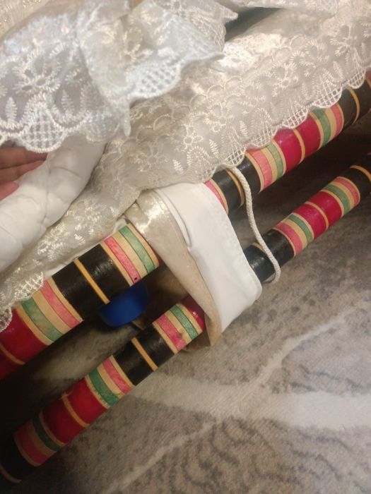 Beshik sotiladi yangi bonusiga ot q6wb beriladi