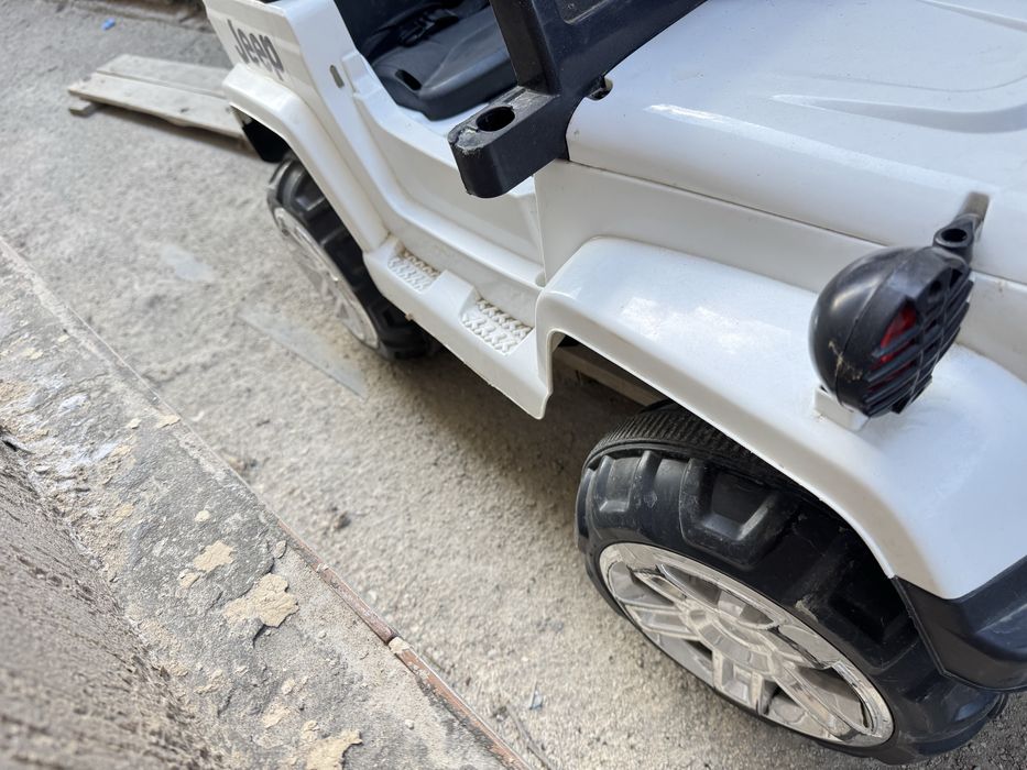 Jeep машинка пультом
