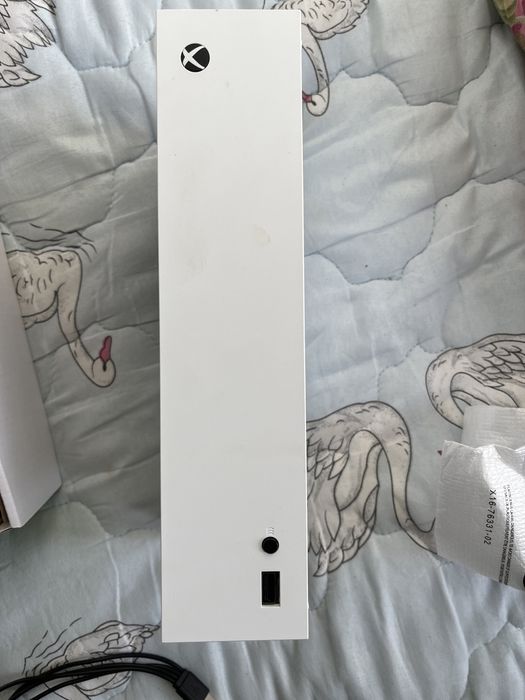 Xbox serias S Белый Срочно Торг