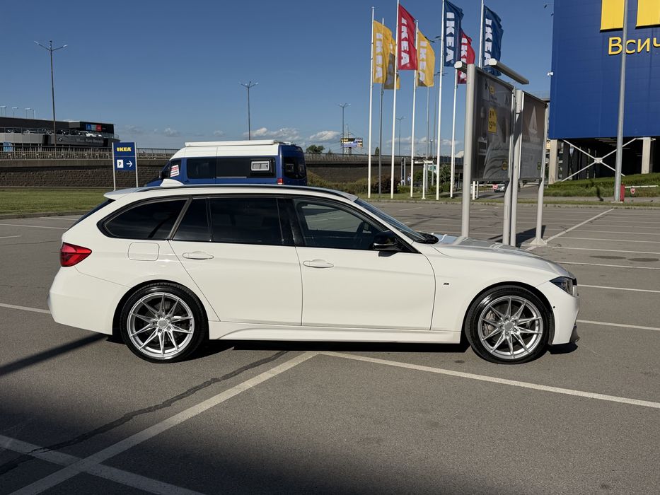 Продавам BMW F31 , 335D