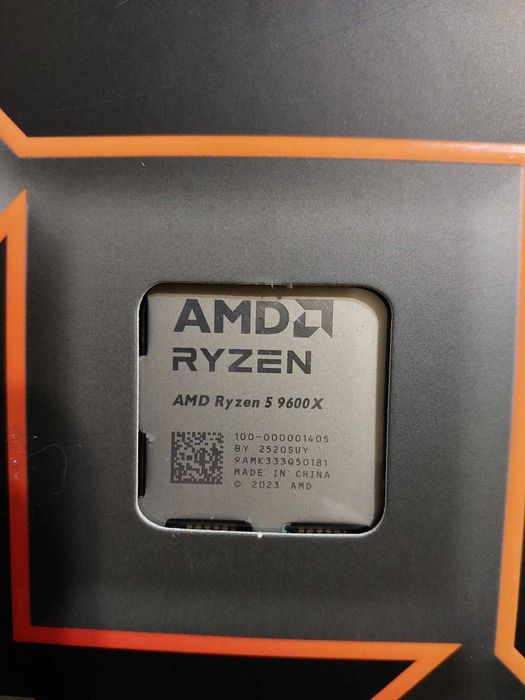 AMD Ryzen 5 9600X + AsRock B650I Lightning Wi-Fi  (НОВИ)