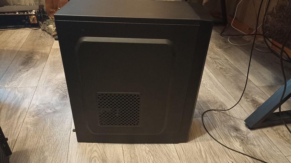 Продам корпус для офисного ПК