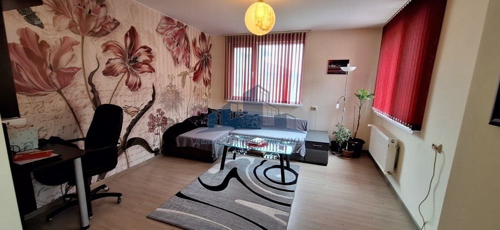 Продава се Етаж от къща в Шумен, Център - 184 кв.м за 865 €/кв.м - Снимка #2
