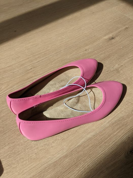 Нови SO Hitide Pointed Toe Flats - размер 37