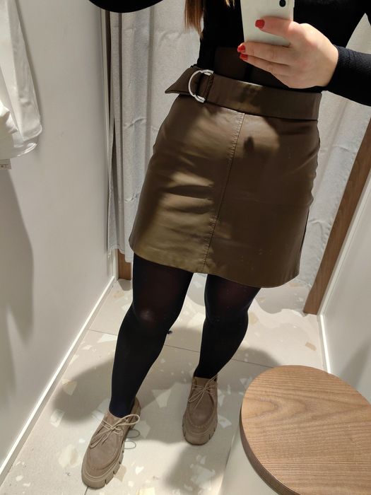 Zara пола зелена