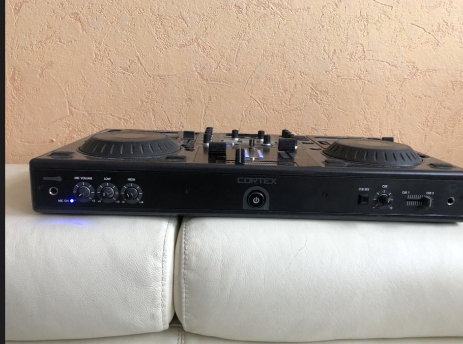 Mixer pentru DJ Cortex dMIX-600