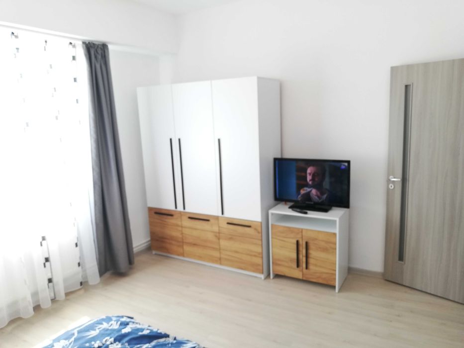 Proprietar apartament 3 camere bloc nou M. Viteazu-Stanca parcare lift