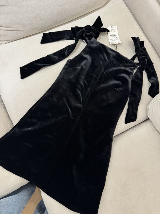 Нови рокли Zara