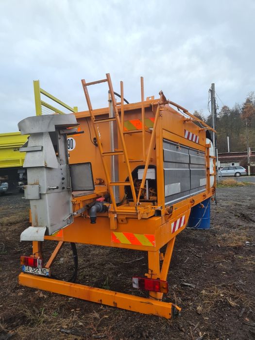 Vând camioane Renault Kreax