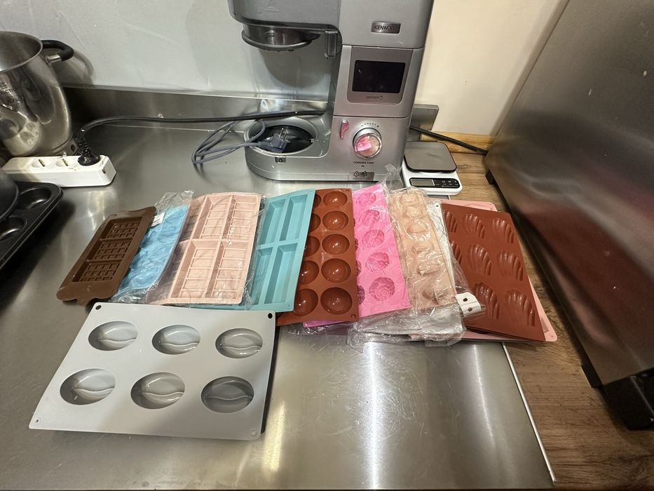Орешница,корндогница и формочки