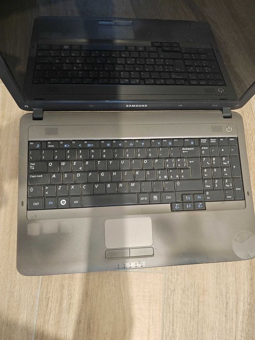 5 laptopuri non funcționale