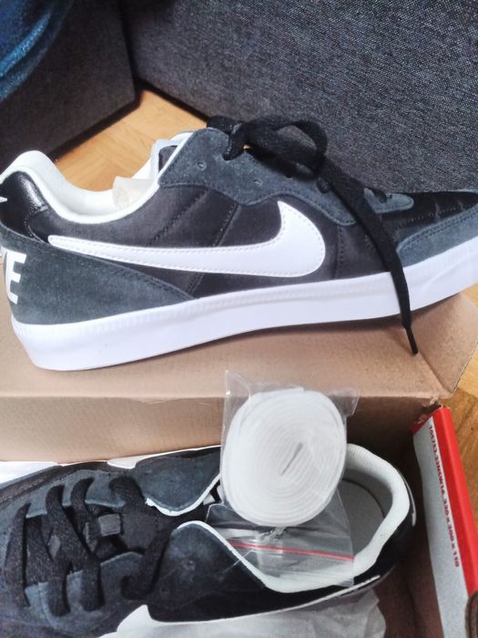 Нови  кецове Nike Tiempo