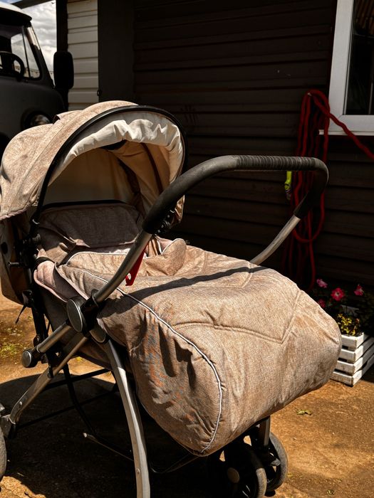 Продам детскую коляску