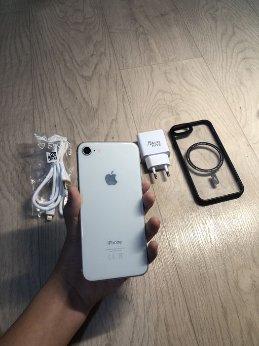 iPhone 8 256GB Состояние идеал АКБ 100%