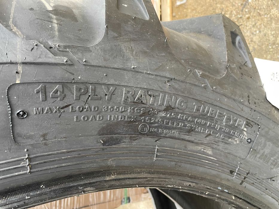 16.9-38 cu 14 pliuri pentru tractor spate cauciucuri noi marca OZKA