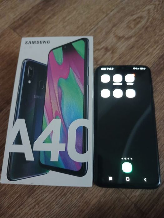 Samsung a40 4/64Gb