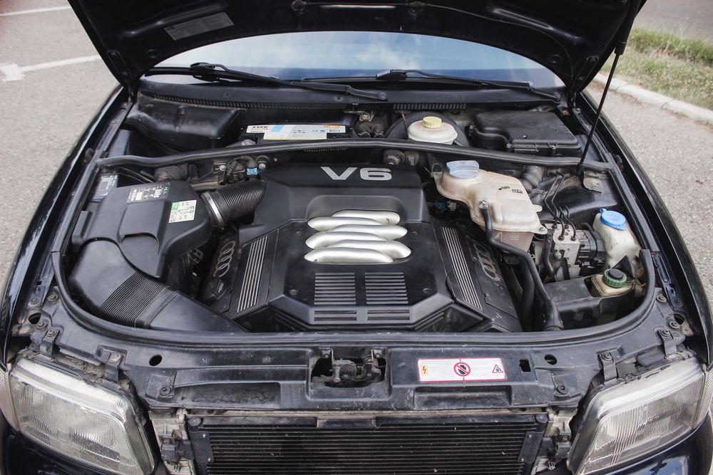 AUDI A4 1997 — imagine 4