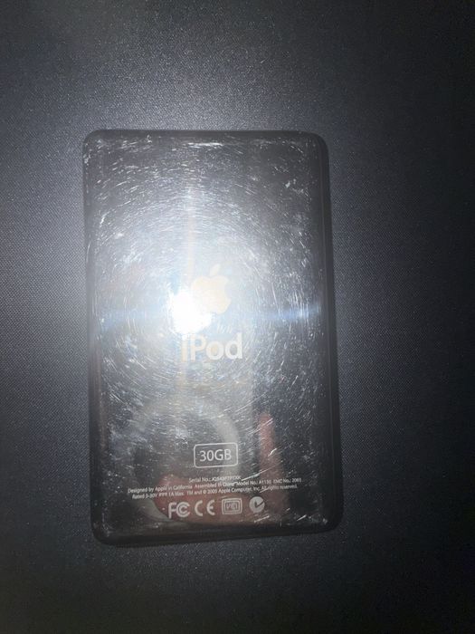 Ipod classic 5th gen 30 gb прекрасно състояние