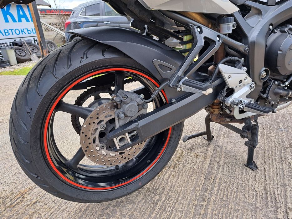 Yamaha Fazer 600
