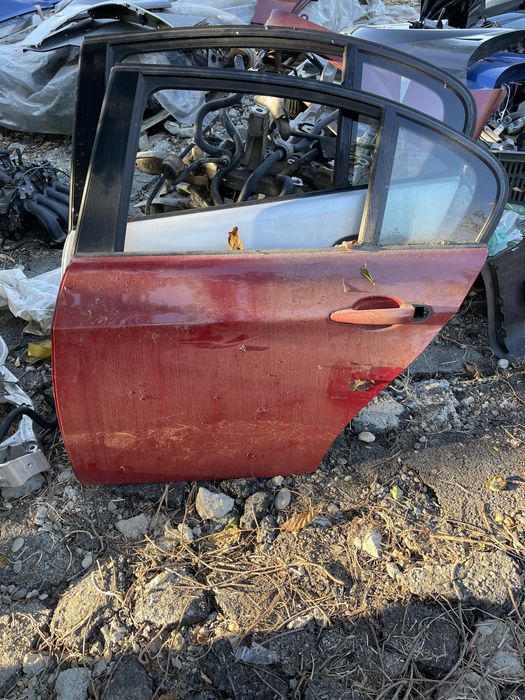 Usa stanga spate bmw e90 portiera stanga spate bmw e90