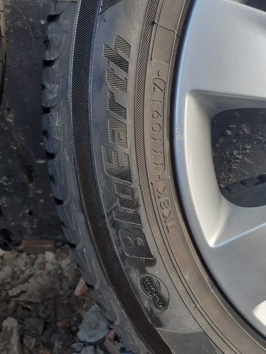 Продам комплект летних шин с дисками