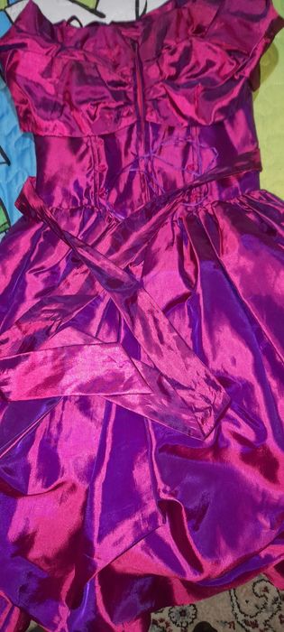 Платья на девочку.