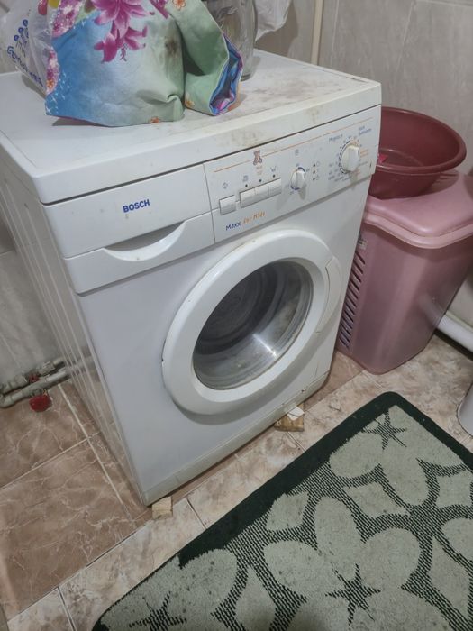 Продается стиральная машина 11000 тг
