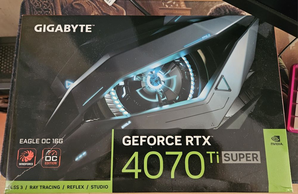 Gigabyte GeForce RTX 4070Ti Super 16Gb на гарантии