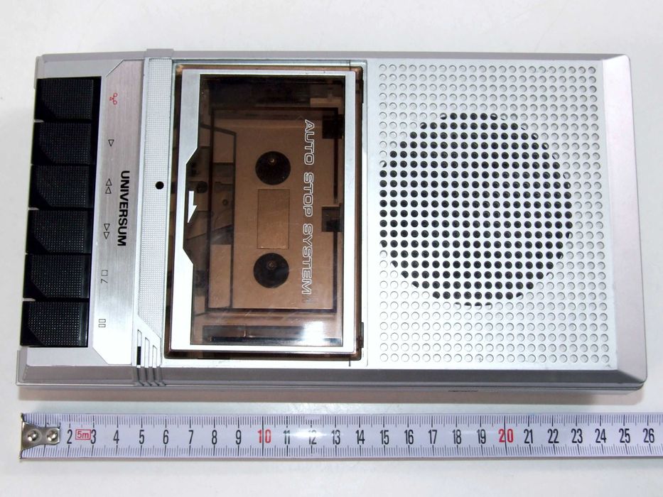 Casetofon UNIVERSUM, microfon, Made in Germany, priza-baterii, ca NOU