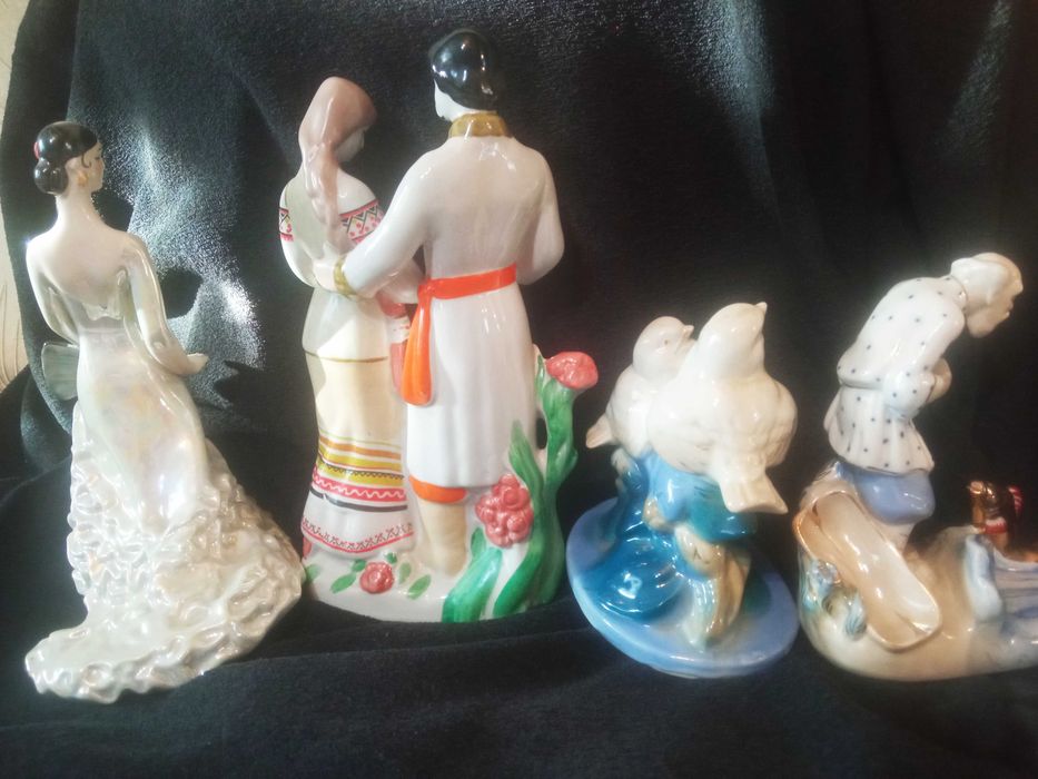 Статуэтки Советские фарфоровые
