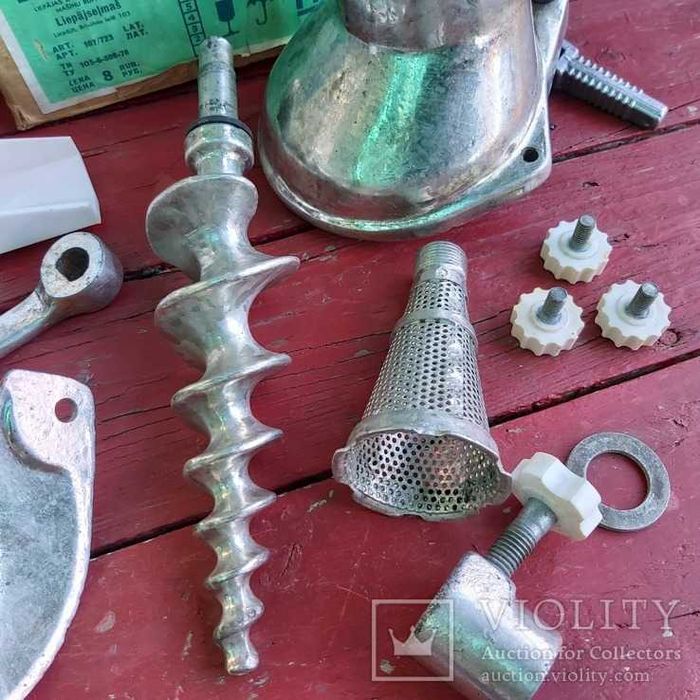 Соковыжималка советская СБ-4 чугунная ручная