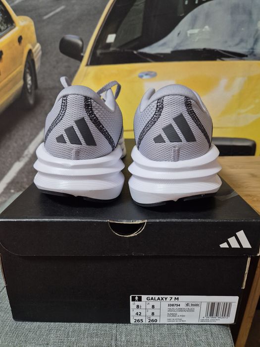 Обувки  Nike и Adidas