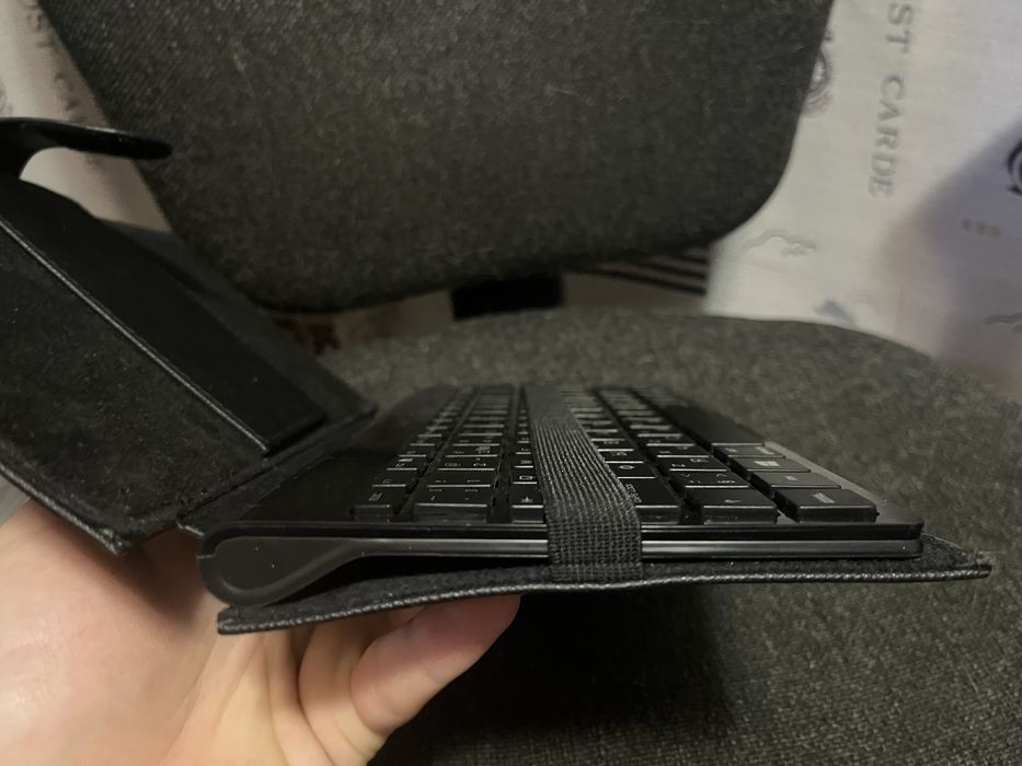 Bluetooth клавиатура