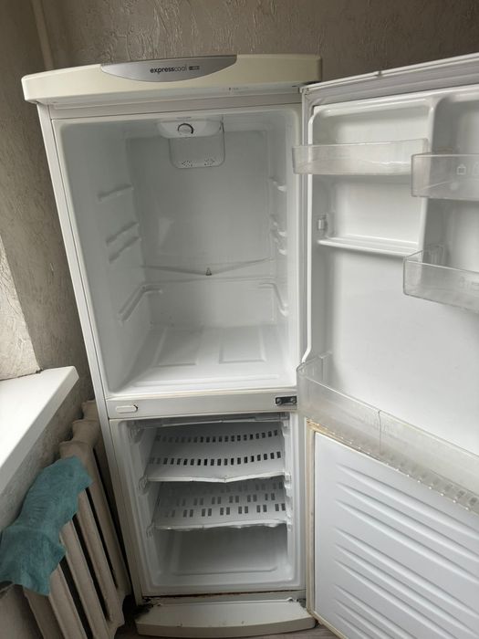 Продам холодильник Lg