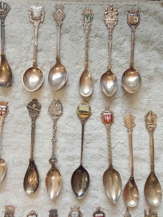 Сребърни и посребрени колекционерски лъжички