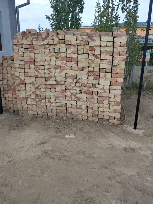 Кирпич жженный ,