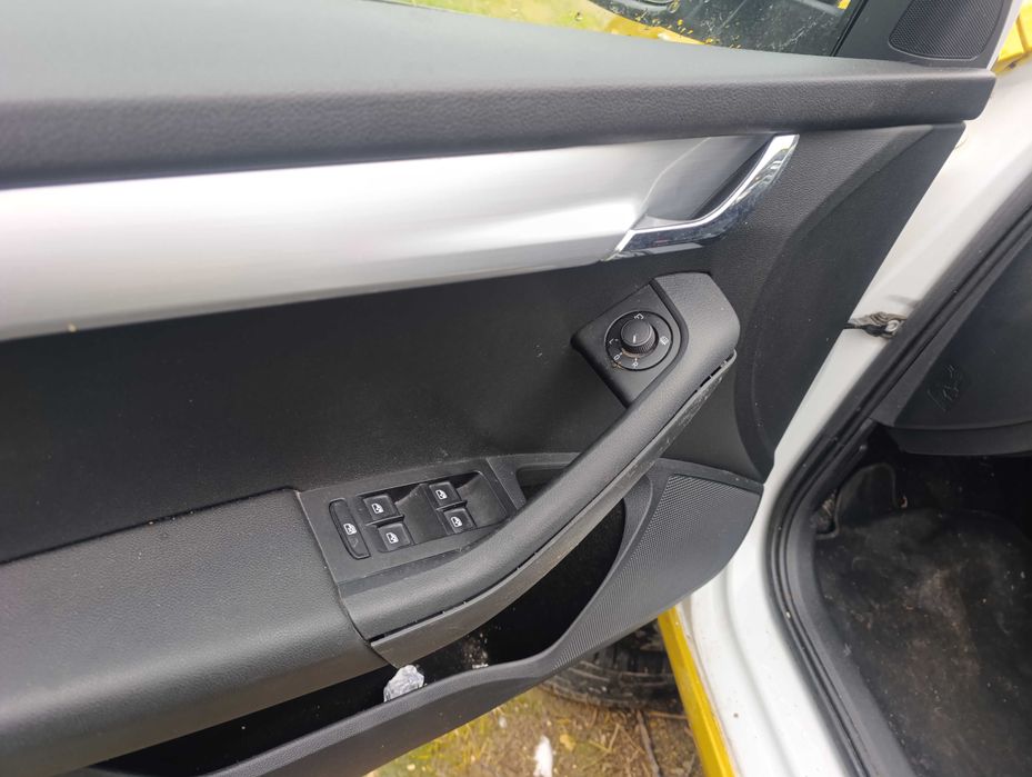 Skoda Octavia / Шкода Октавия  1,6ТДИ  115к.с. - на части