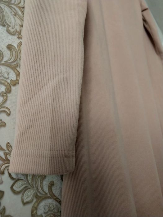 Продам платья новые