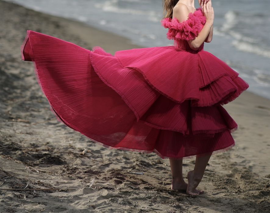 Бална розова рокля