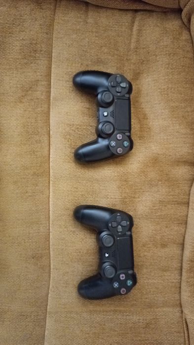 Playstation 4  на 1тб в идеальном состоянии