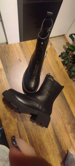 Нови дамски боти 38 - 38 лв.