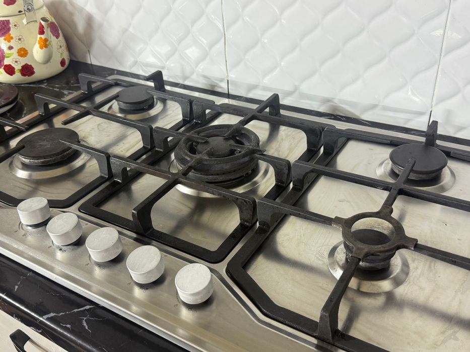 Продается Кухонный гарнитур