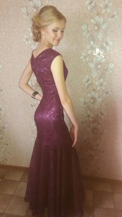 Продам платье размер 42-44.