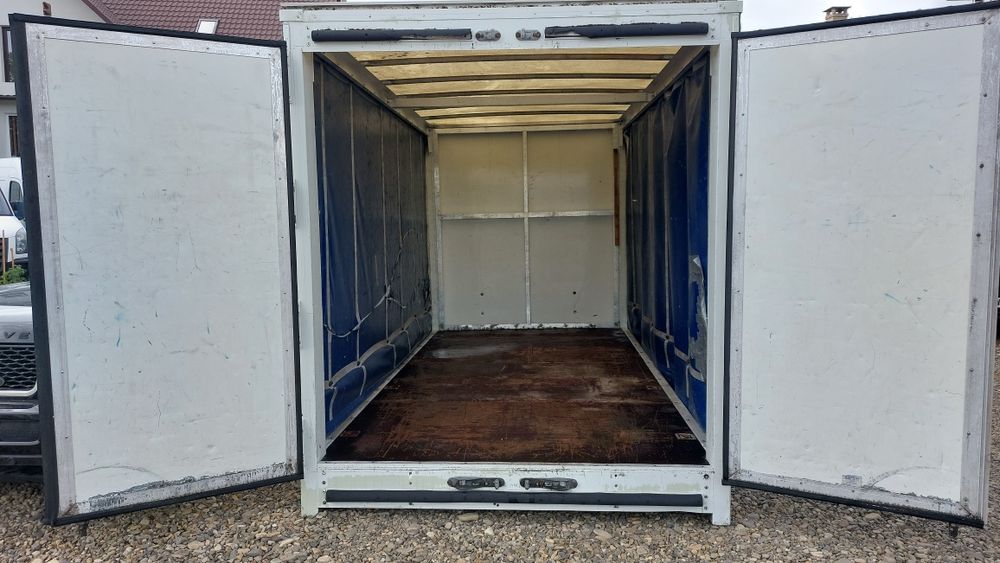 Cub de pe Mercedes Sprinter 4.20 metri se poate Remonta sau Depozitare